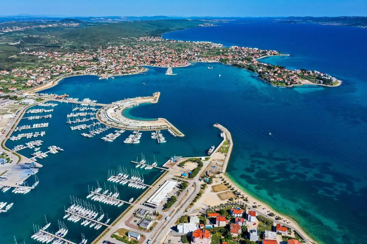 Apartments With A Parking Space Sukosan, Zadar - 16641 Хорватия